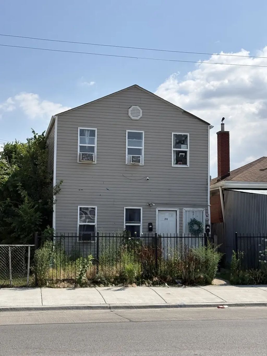 253 W 43rd Street, Chicago