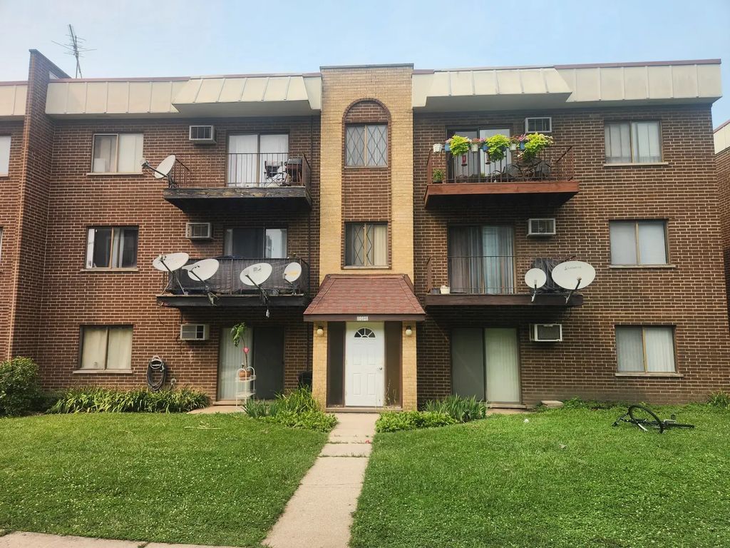10423 Dearlove Road 2, Glenview, 60025
