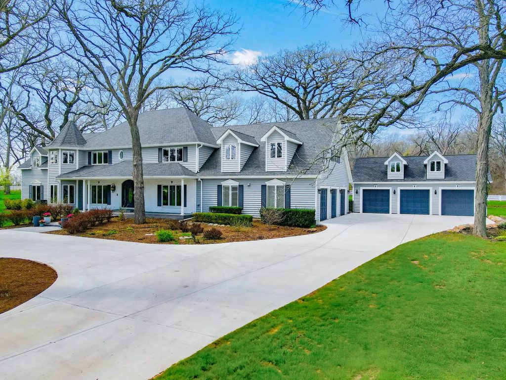 37132 N Black Velvet Lane, Wadsworth