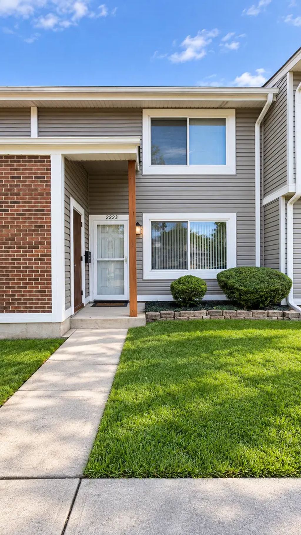 2223 Windsor Lane, Country Club Hills