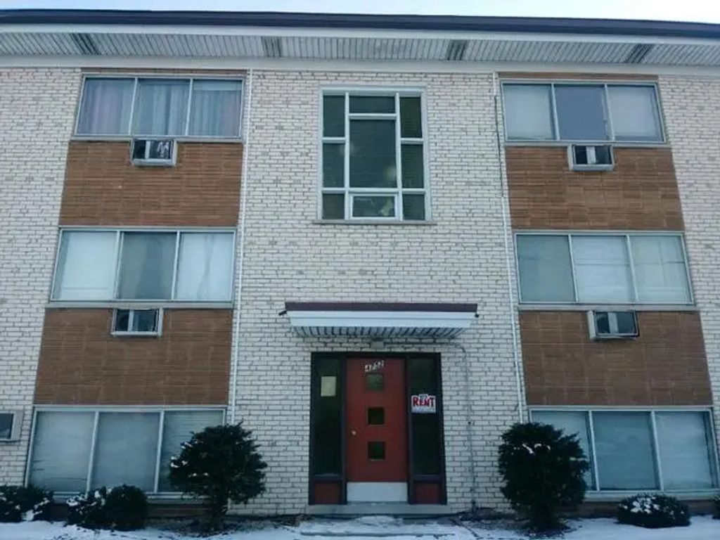 4752 N Olcott Avenue 1a, Harwood Heights