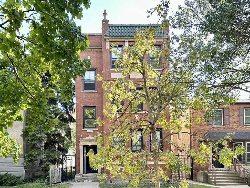 2617 W Rascher Avenue G, Chicago, 60625