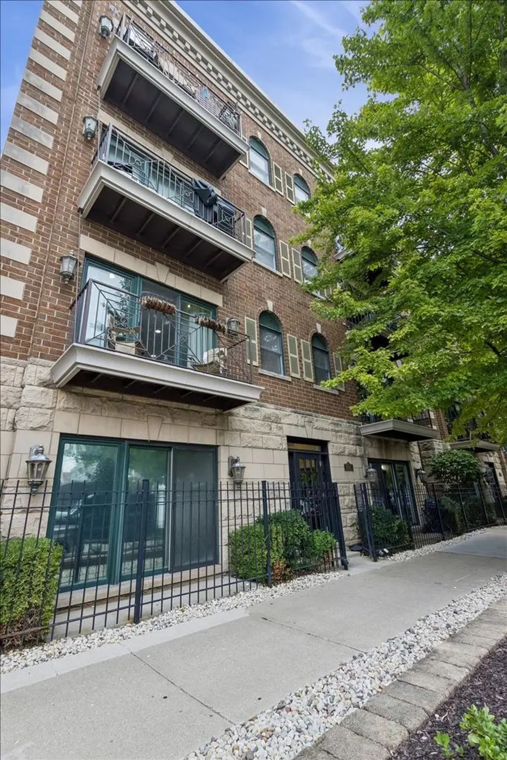 1148 W Roscoe Street 1e, Chicago, 60657
