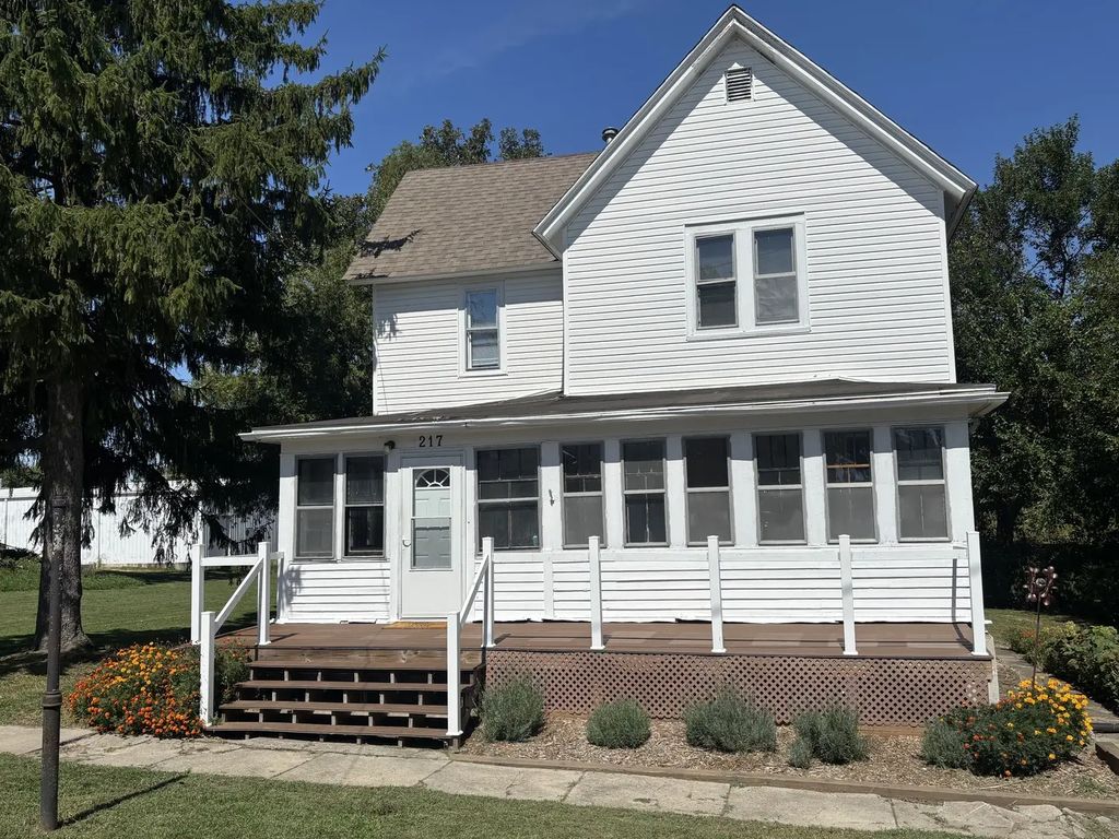 217 E Dorion Street, Beaverville