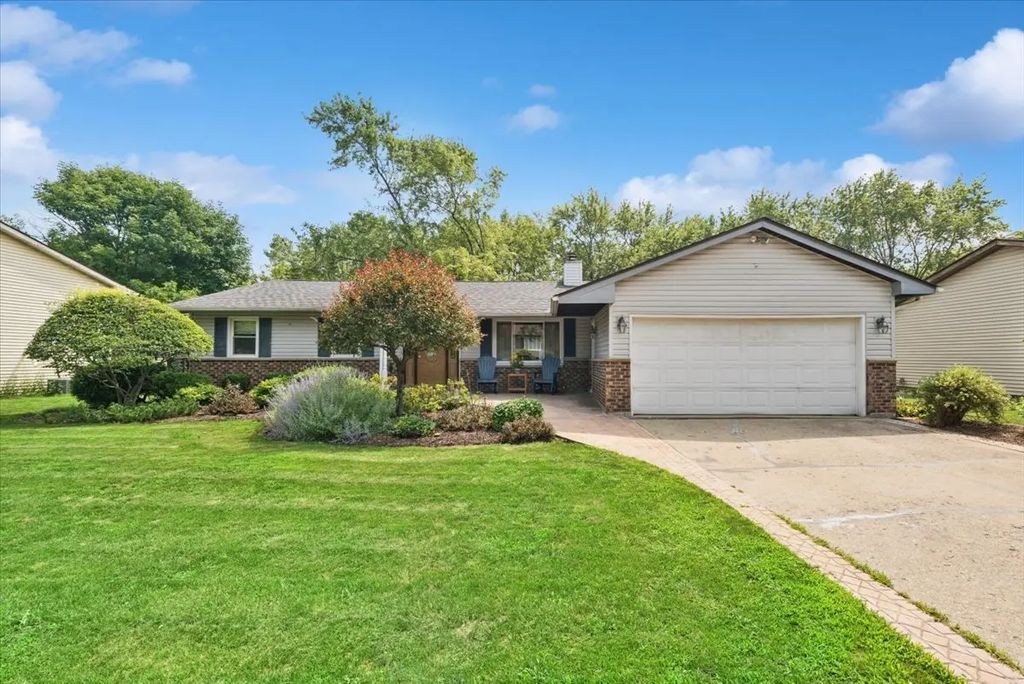 3207 Stella Court, Zion