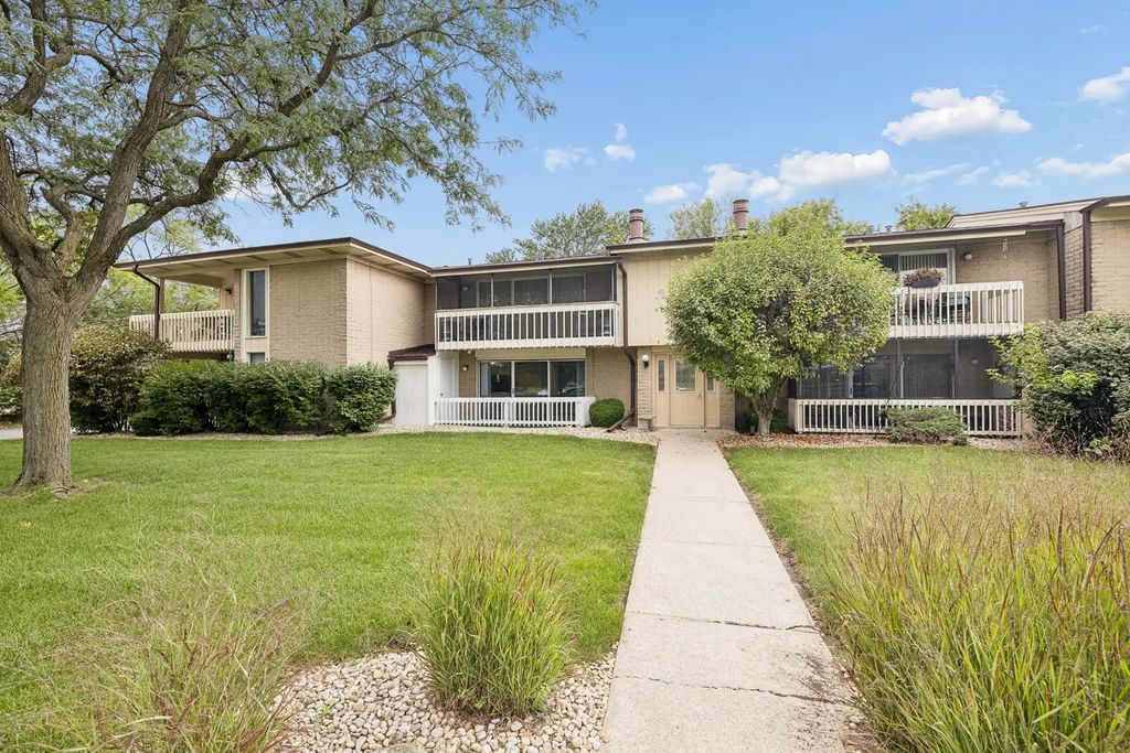 15812 86th Avenue 136, Orland Park