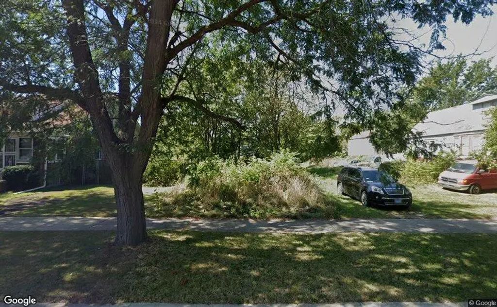 10746 S Lafayette Avenue, Chicago