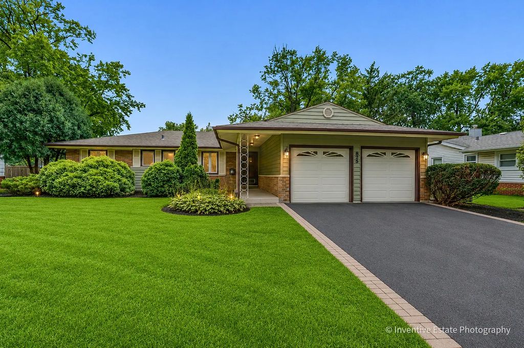 825 Oxford Street, Downers Grove
