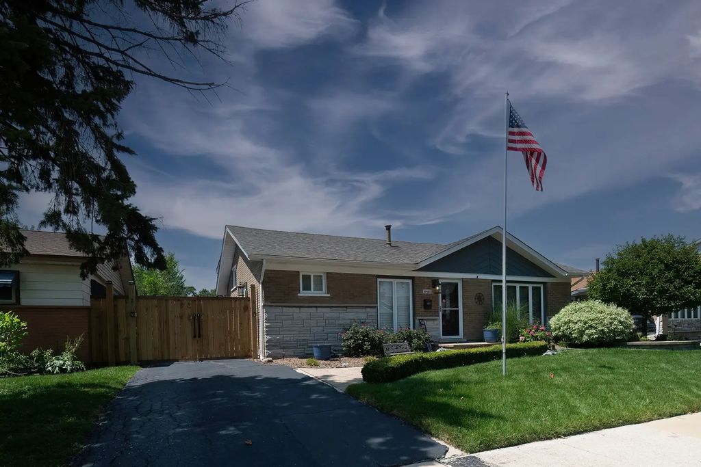 16450 67th Court, Tinley Park
