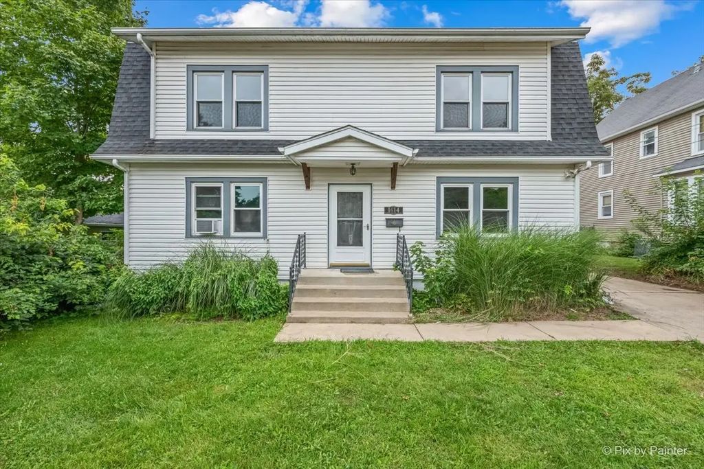 1614 S Carroll Avenue, Freeport