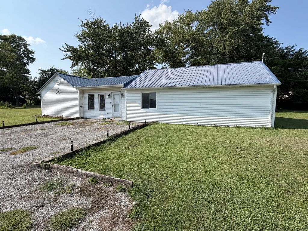 5789 State Route 154 Highway, Pinckneyville