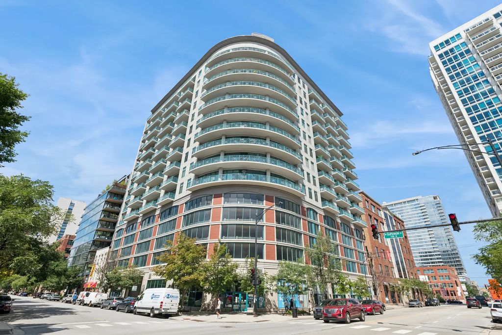 340 W Superior Street 1104, Chicago, 60654