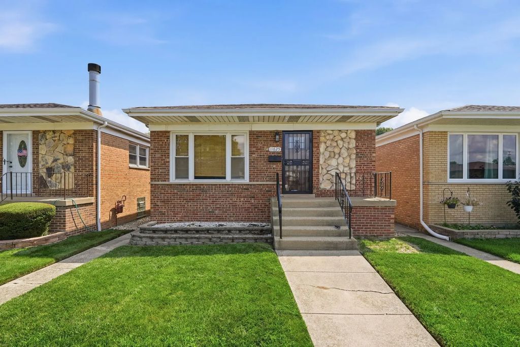 11625 S Avenue L, Chicago