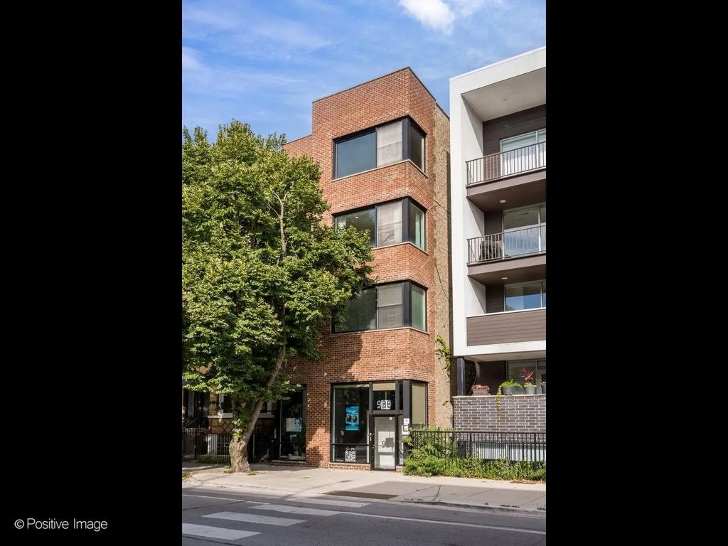 929 N Damen Avenue 2, Chicago