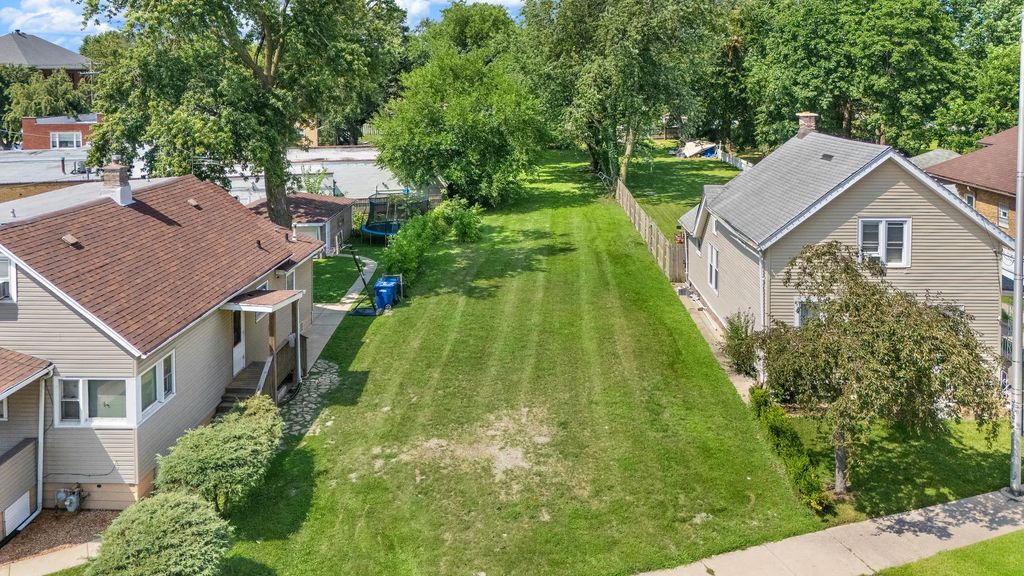 1950 Vermont Street, Blue Island