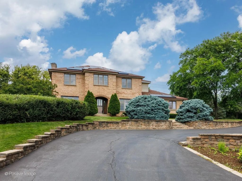 23 Squire Road, Hawthorn Woods