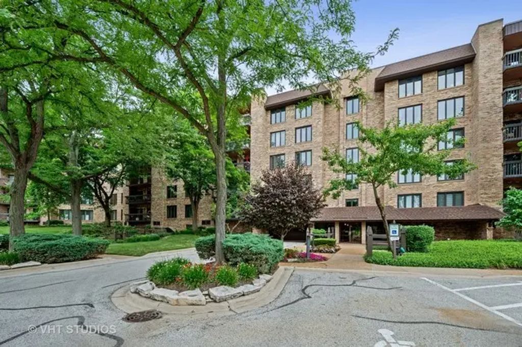 1771 Mission Hills Road 115, Northbrook, 60062