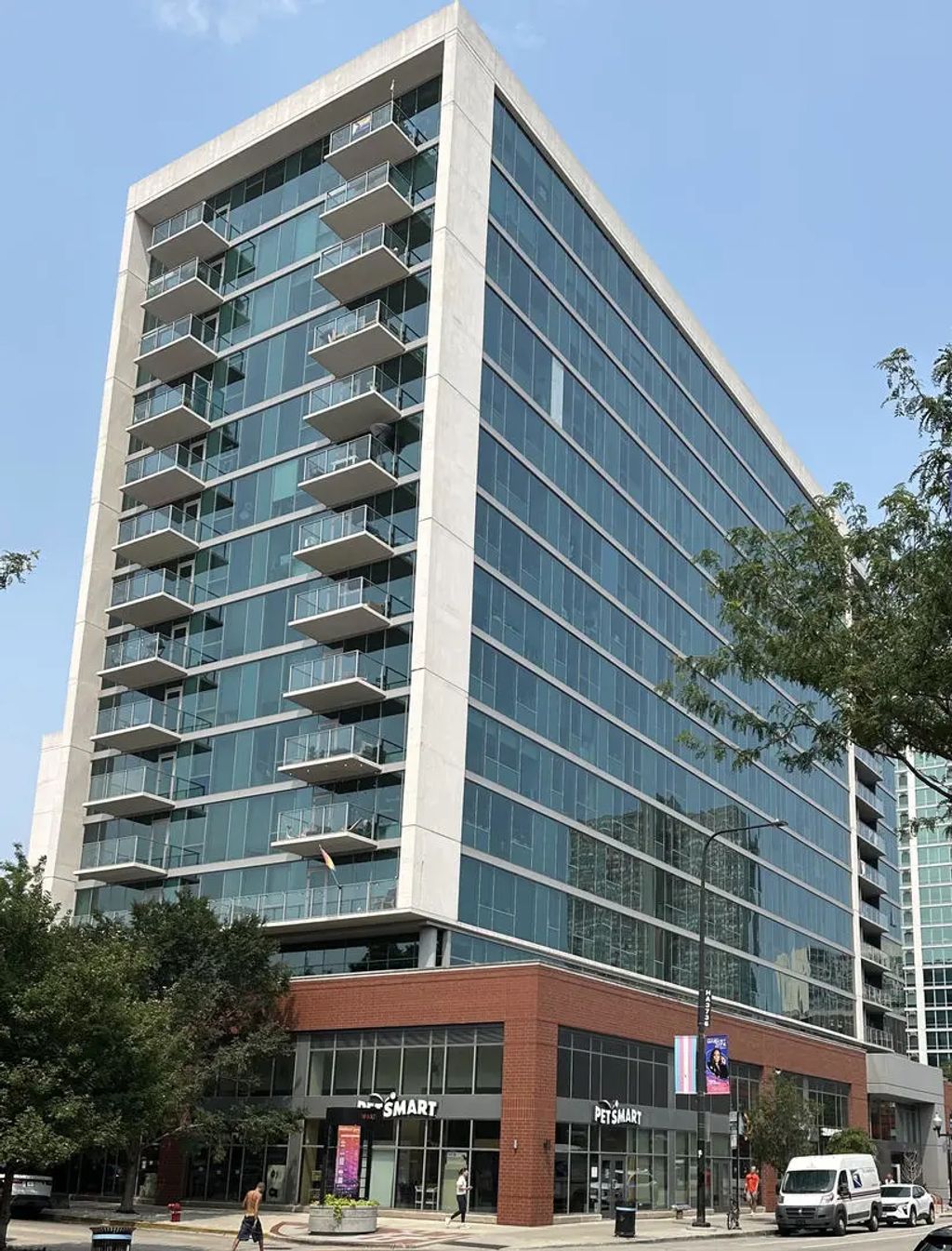 3740 N Halsted Street 914, Chicago, 60613