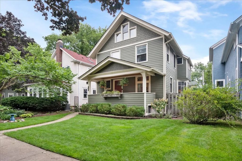 1133 Grant Street, Evanston, 60201