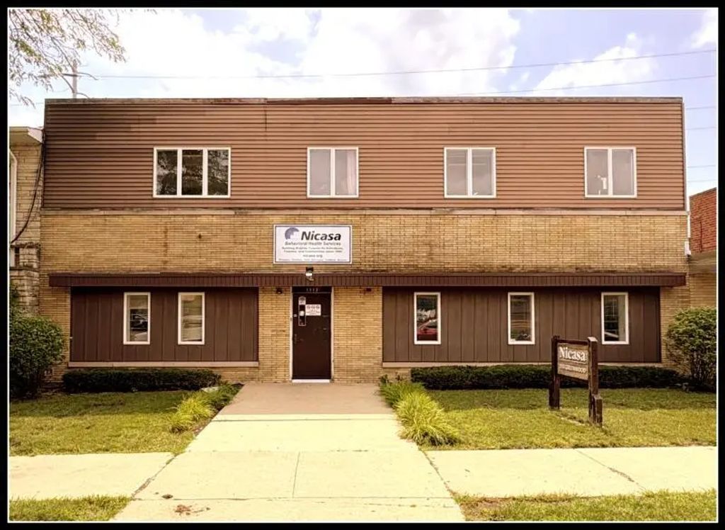 1113 W Greenwood Avenue, Waukegan