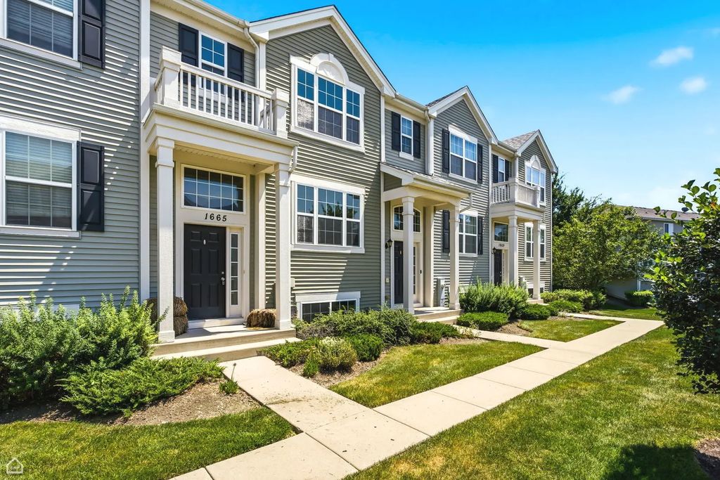 1665 Windward Drive, Pingree Grove