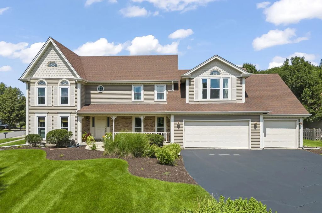 26w050 Macarthur Avenue, Wheaton