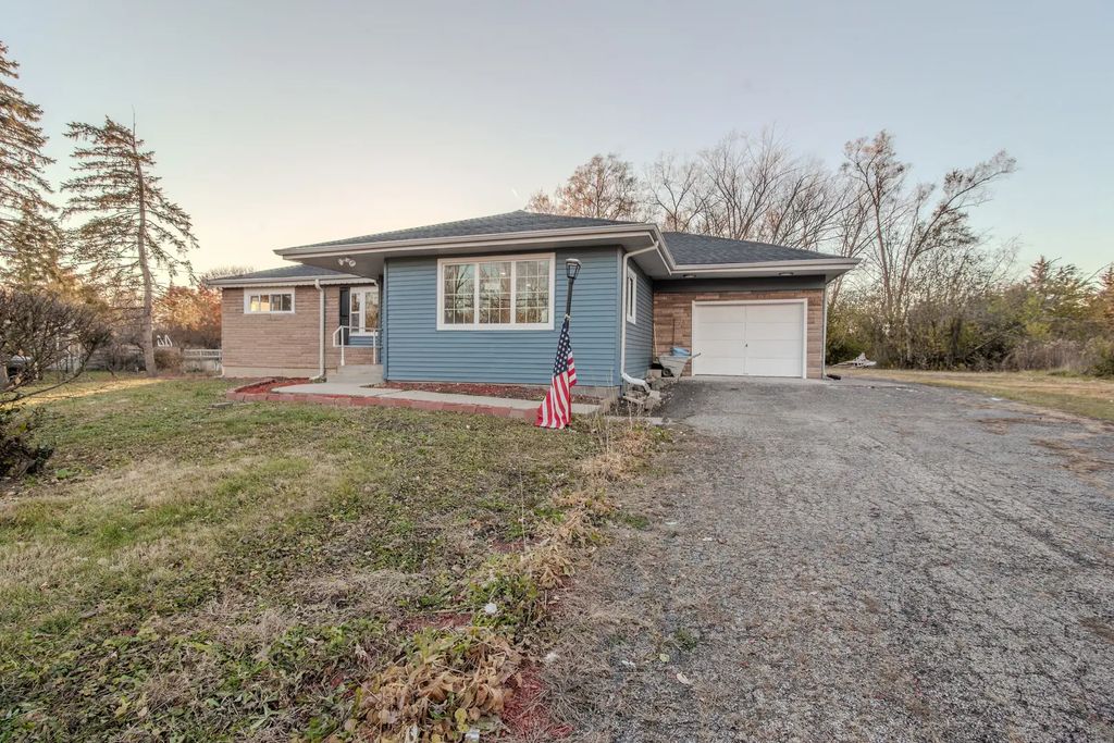 4n310 Walter Road, Addison