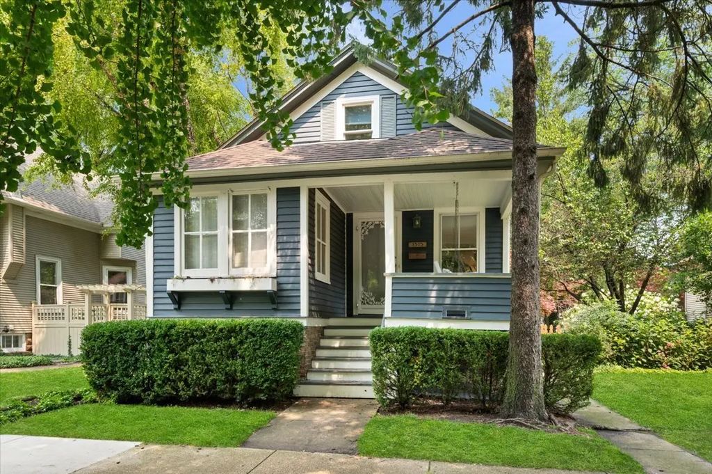 1315 Leonard Place, Evanston, 60201