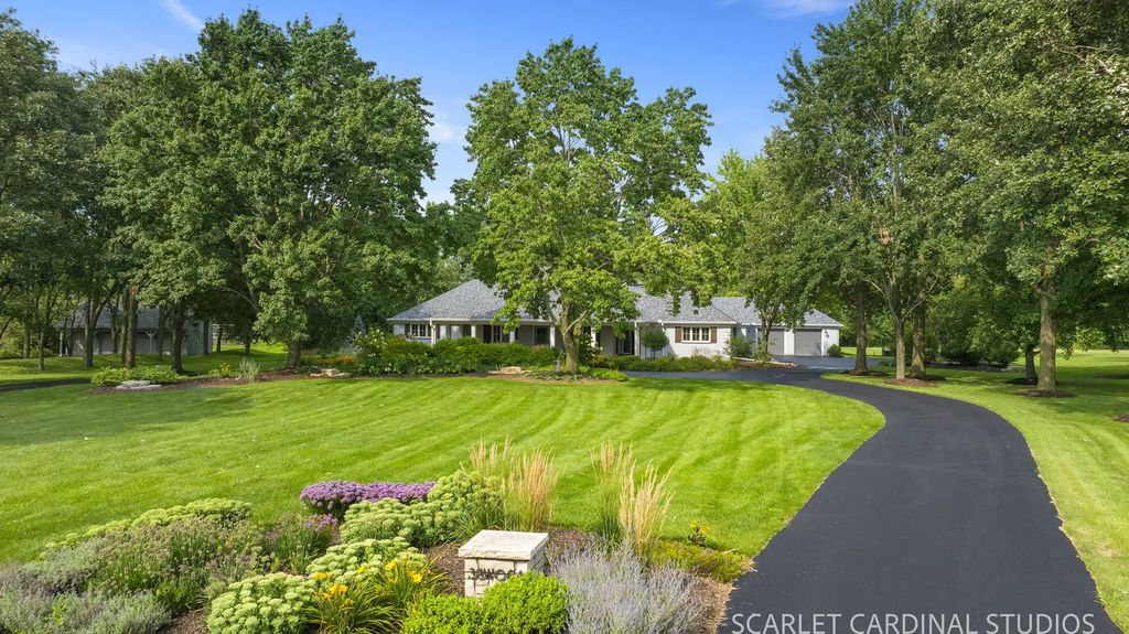 38w064 Tanglewood Drive, Batavia