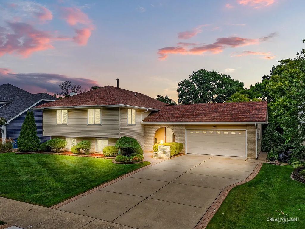 3149 Venard Road, Downers Grove