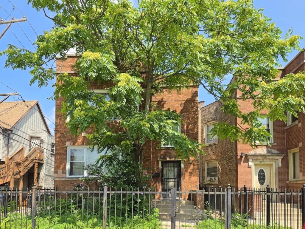 5526 W Potomac Avenue, Chicago, 60651