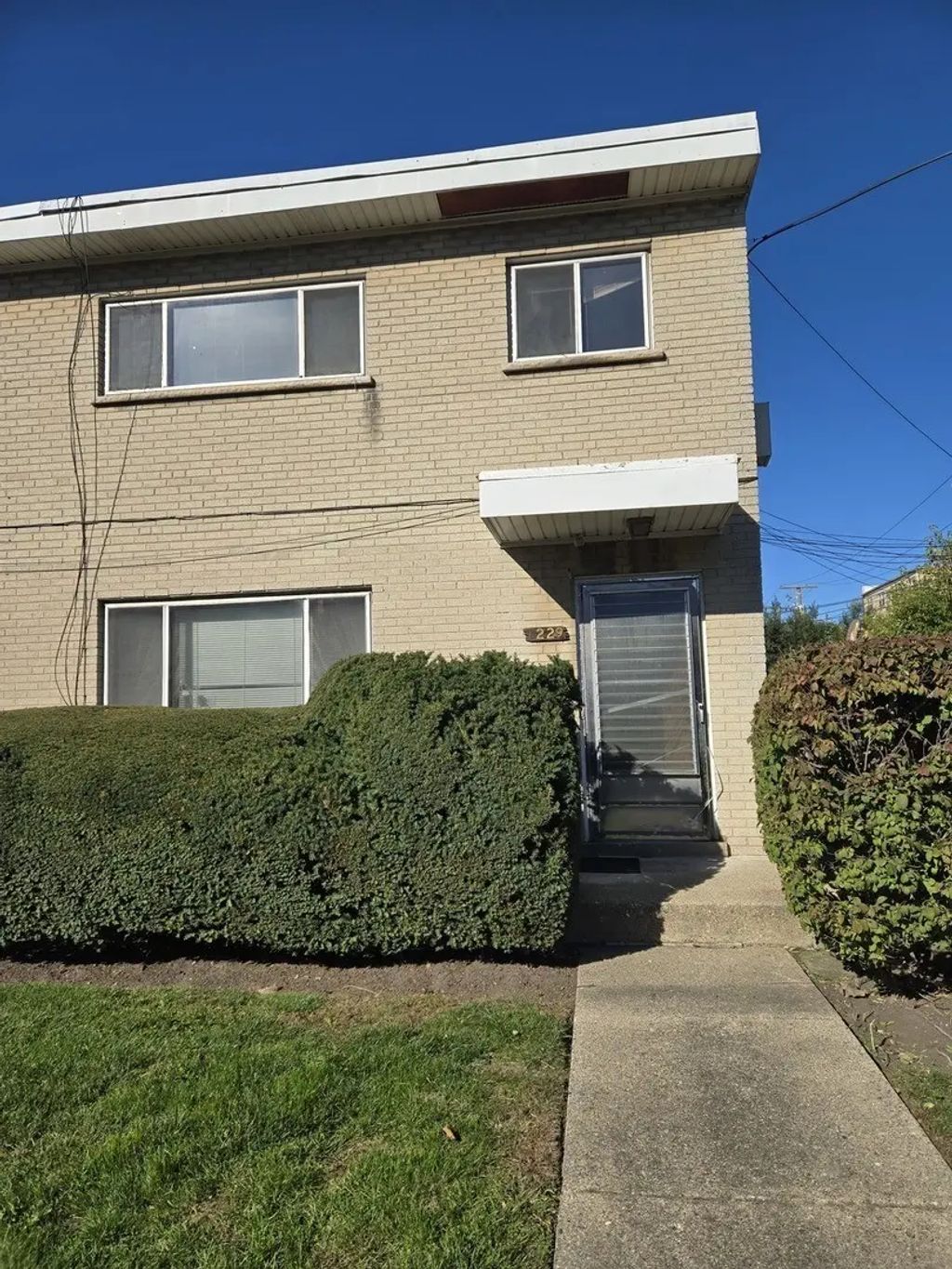 7229 N Campbell Avenue, Chicago, 60645