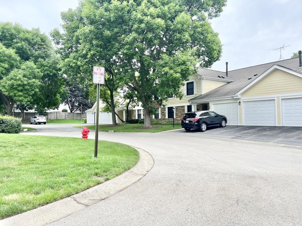 1166 Buckingham Road C1, Wheeling