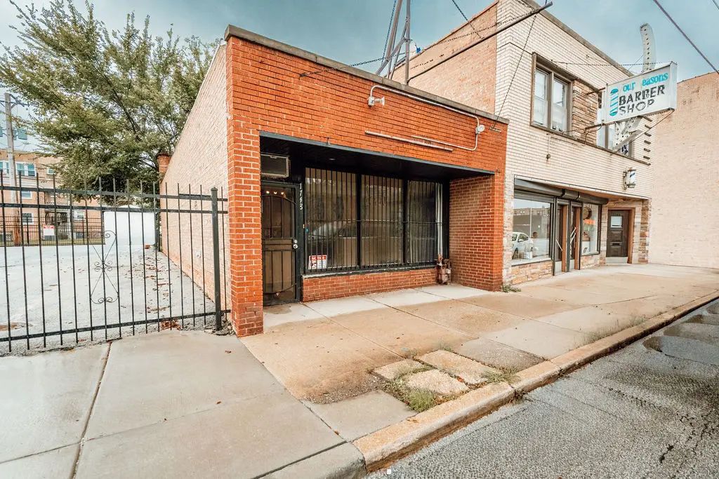 1748 W 79th Street, Chicago
