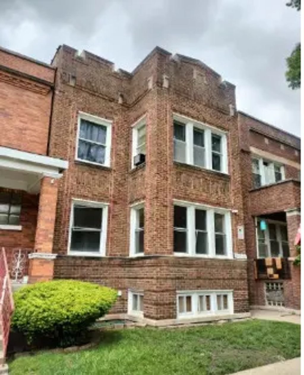 7408 S Eberhart Avenue 1r, Chicago