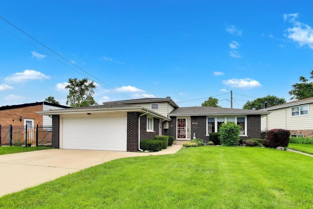 4332 W 118th Place, Alsip