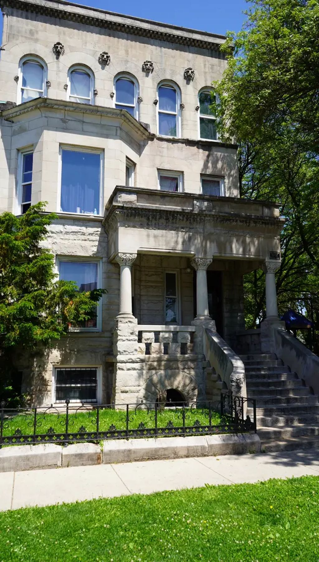720 W 61st Street, Chicago
