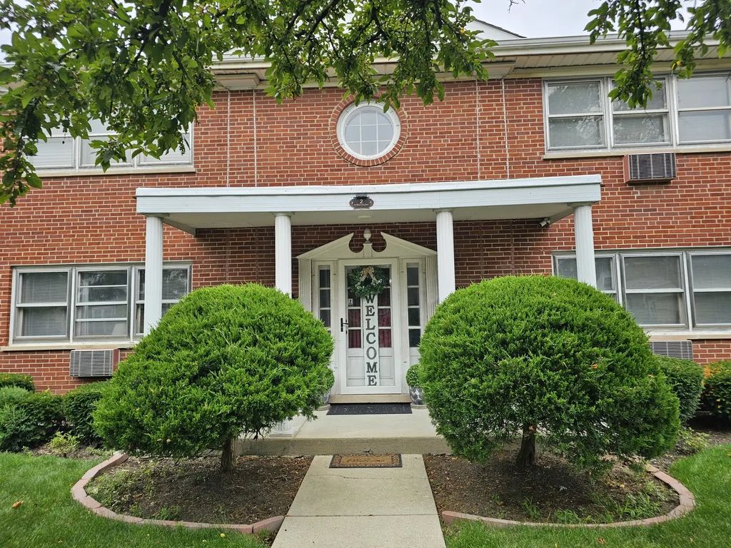 2 N Broadway Avenue 1e, Park Ridge