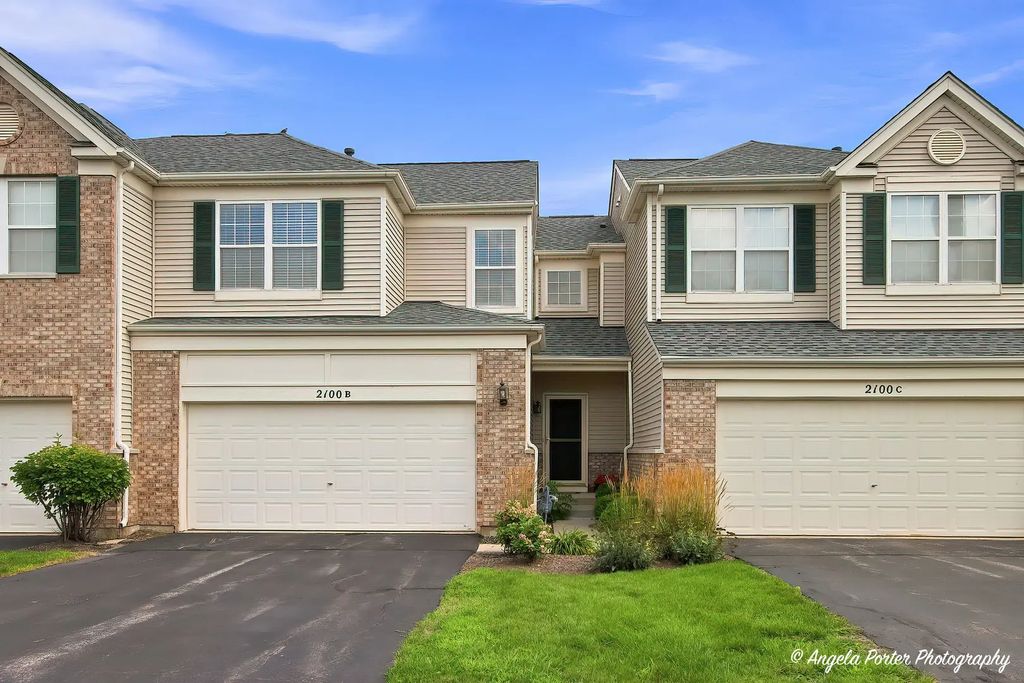 2100 Braeburn Drive B, Wauconda
