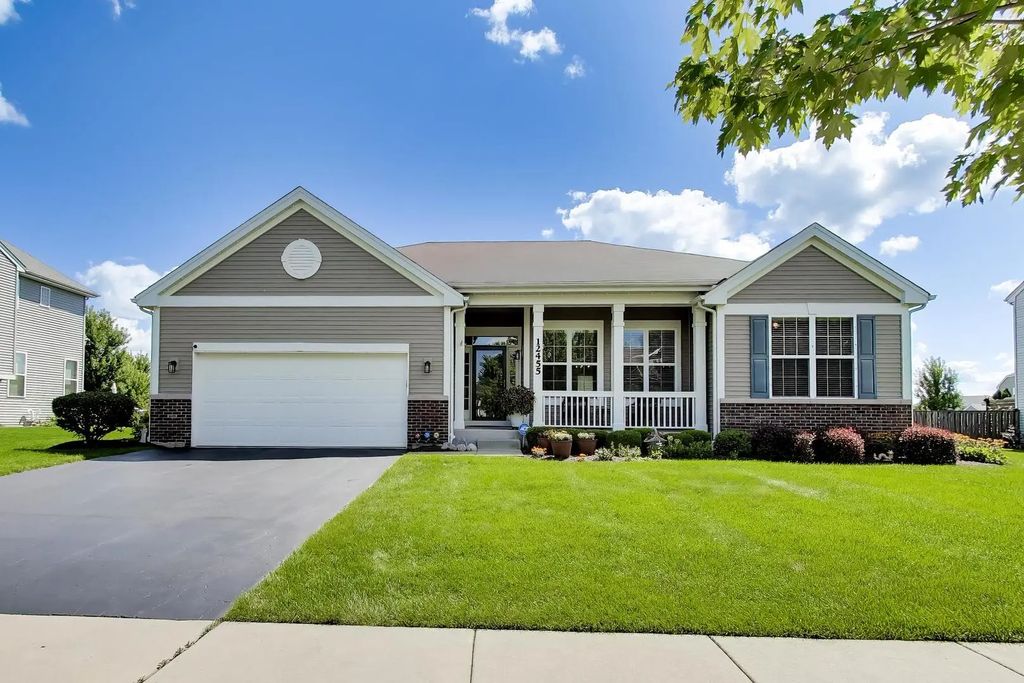 12455 Carver Lane, Huntley