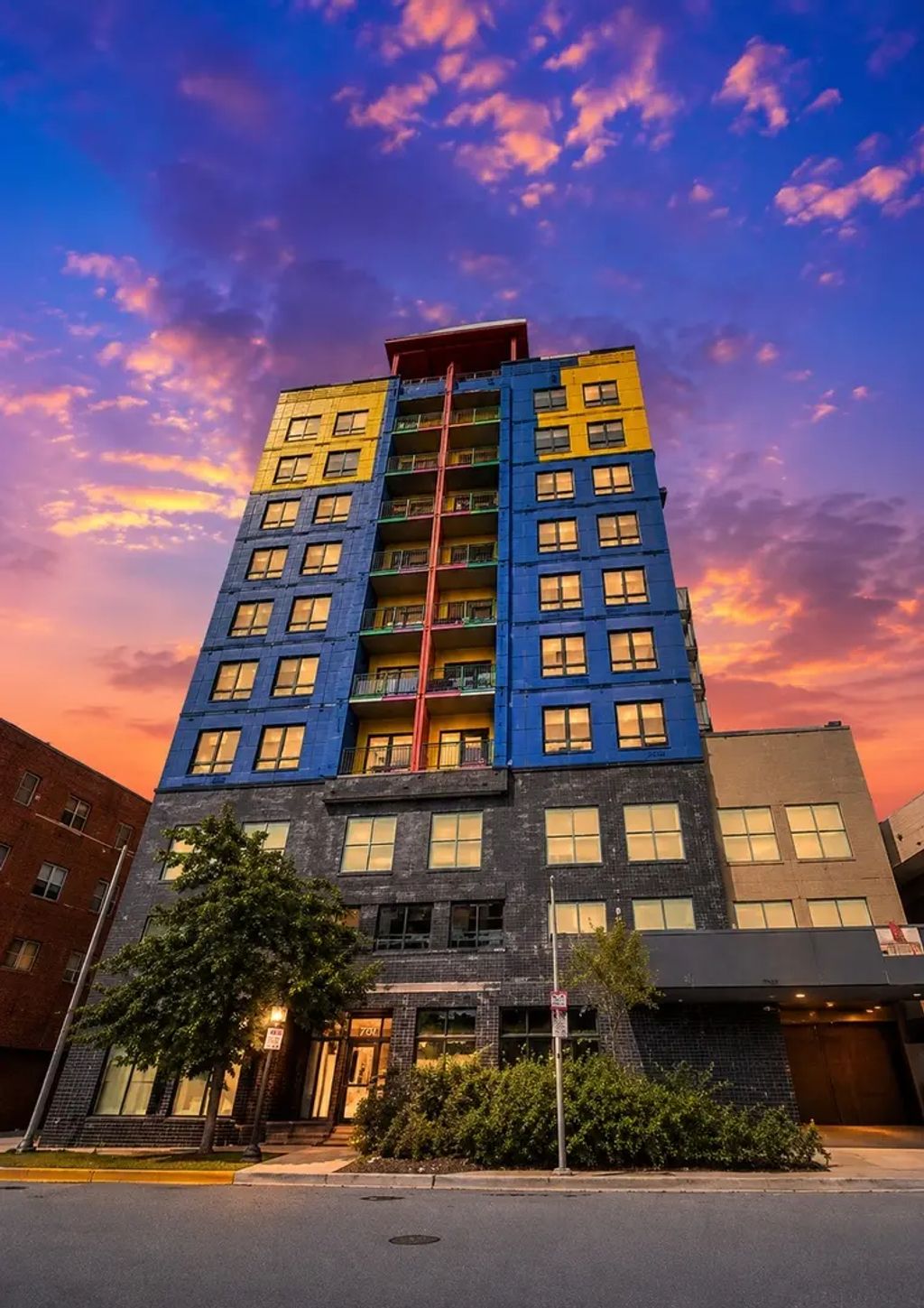 1122 W Catalpa Avenue 716, Chicago, 60640
