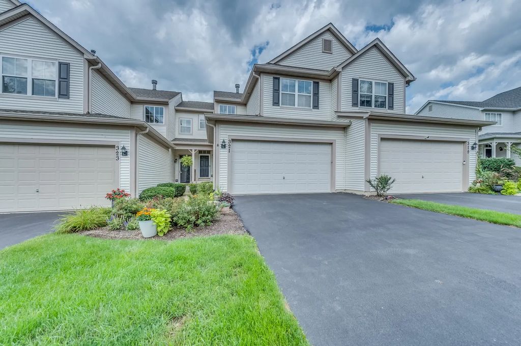 321 Grand Ridge Road 321, St. Charles