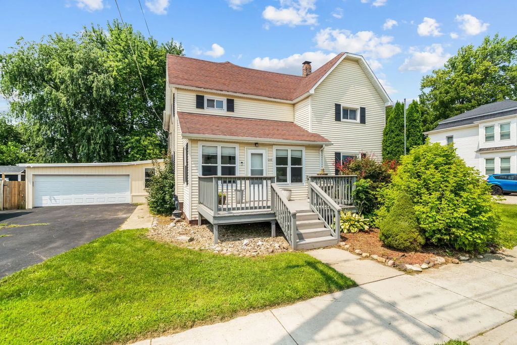 240 Peru Street, Paw Paw