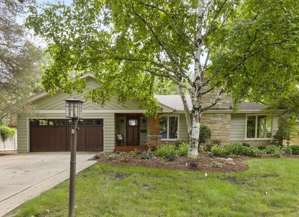 510 W Prairie Avenue, Wheaton