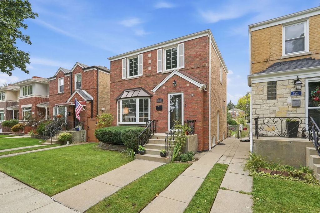 5046 N Rutherford Avenue, Chicago