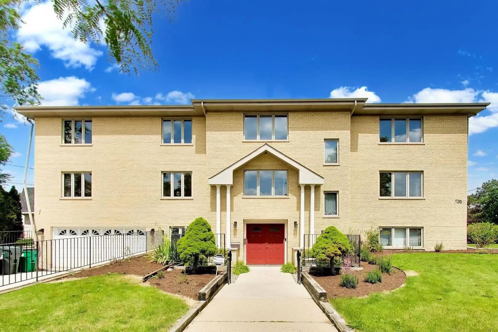 920 N Northwest Highway 2, Park Ridge