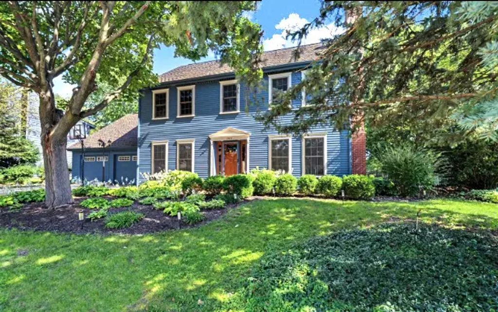 2801 Valley Brook Drive, Champaign