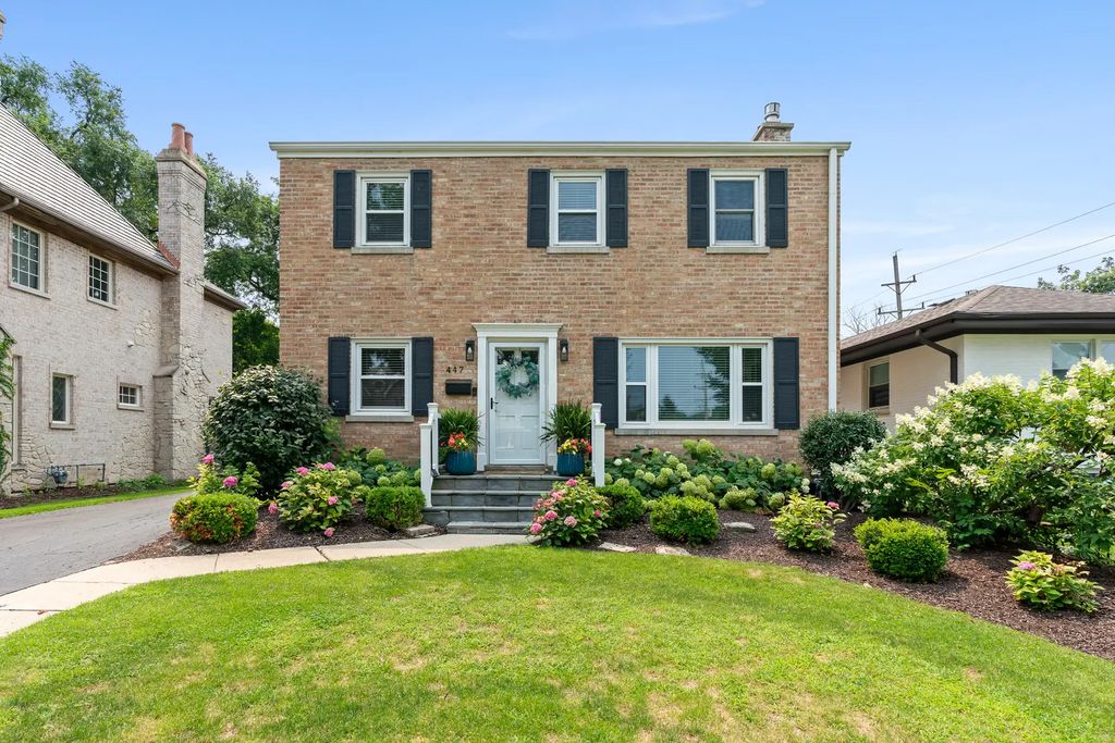 447 Ridge Avenue, Clarendon Hills