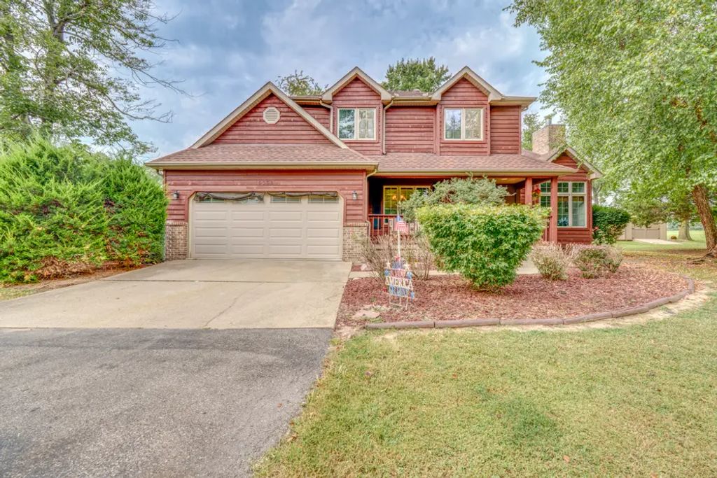15558 E Country Meadow Road, Mt Vernon
