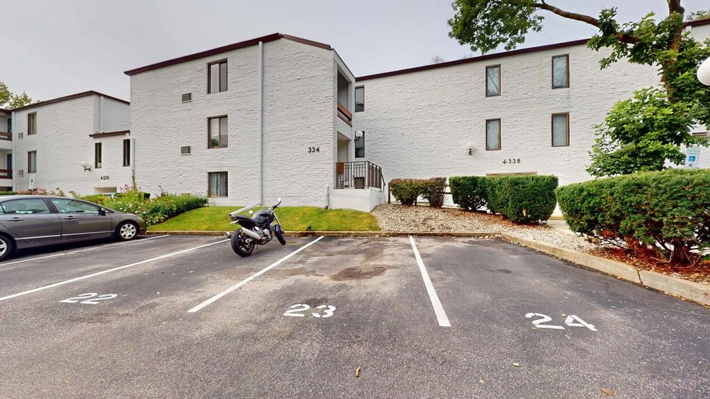 334 W Miner Street 3b, Arlington Heights